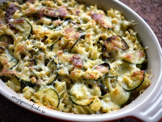 Pasta Gratin with Zucchini and Red Lentils