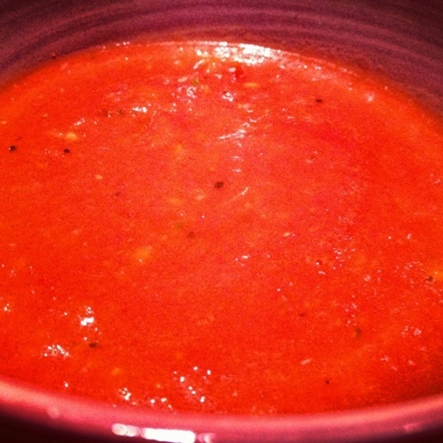 Tomatsoppa med apelsin och ingefära