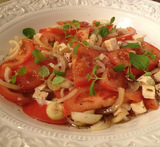 tomat och löksallad vinäger
