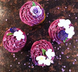 cupcakes med brombær