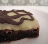 brownies med vit och mörk choklad