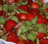 leila rabarberpaj med jordgubbar