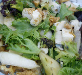 salat med pærer og gorgonzola