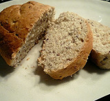 bröd med solrosfrön och linfrön
