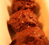 julgodis med choklad och nötter