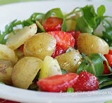 potatissallad med jordgubbar