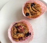 nyttiga muffins banan och blåbär