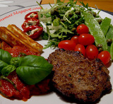grekiska köttfärsbiffar med tomatsås