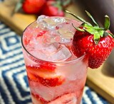 gin drink jordgubbar