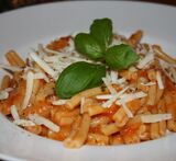 pasta med krämig tomatsås