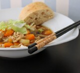 kinesisk suppe med nudler