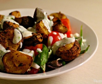 Salat med karrykartofler og dilddressing