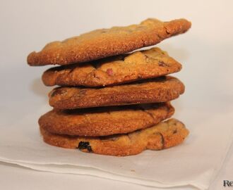 Cookies med tranebær, hasselnødder og chokolade
