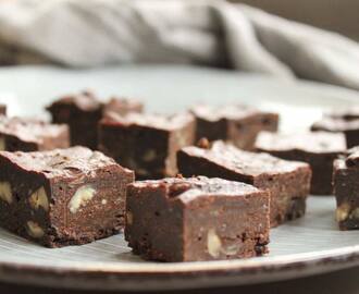 THE ULTIMATE LACTOSE – & GLUTENFREE AVOCADO BROWNIE