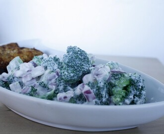 Super healthy broccoli-salad