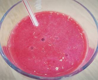 Raspberry/Rhubarb smoothie