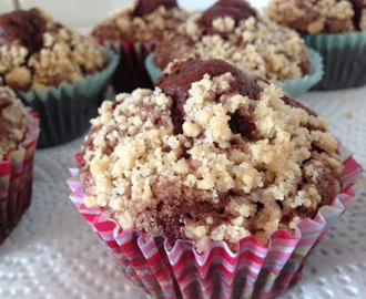 Chokolade muffins med crumble topping