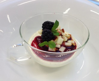 Dessert: Regionsmesterskab - Lime Panna Cotta med brombærsirup