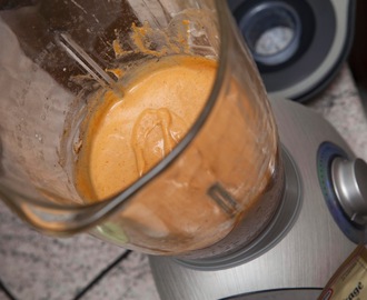 Pumpkin Pie Smoothie - SAY WHAAAAT ?!