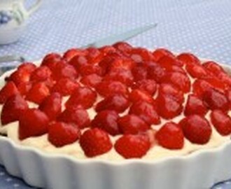 Sommerhittet nr. 3 – Perfekt jordbærtærte med danske bær