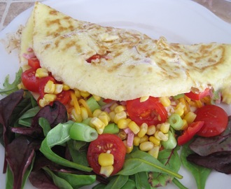 Omeletter med skinke, ost og grøntsager