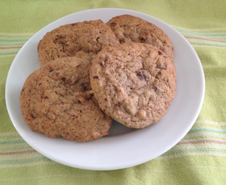 Cookies m. nødder og chokolade