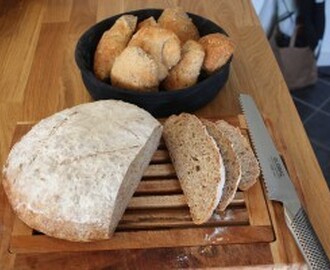 Groft brød med hvedekerner og malt sirup