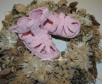 Hæklede baby sandaler