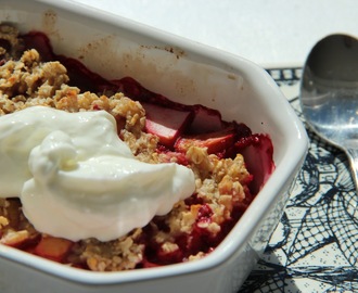 Quick, Easy & Healthy Oatmeal Crumble