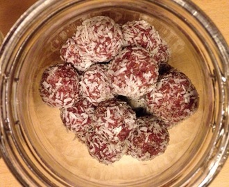 Raspberry protein truffles