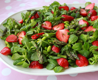 Aspargessalat med jordbær