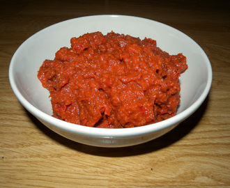 Rød pesto med rød peberfrugt