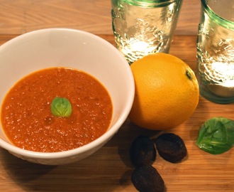 Fantastisk tomatsuppe med appelsin, basilikum og abrikoser