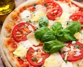 Taivaallista pizzaa tavallisista aineksista.