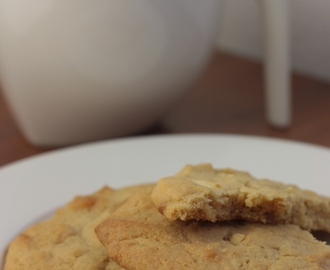 Valkosuklaa-cookies