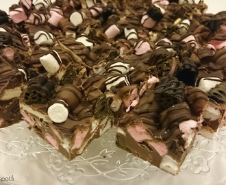 Rocky road (lakritsia ja mustikoita)