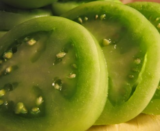 Paistetut vihreät tomaatit