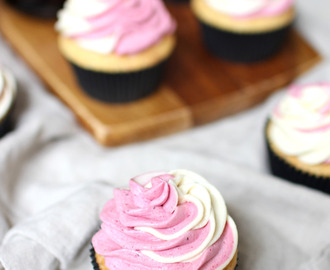 Blueberry & lemon cupcakes with white chocolate and honey