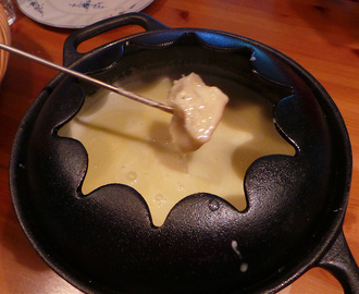 Täyteläinen fondue - helppo juustofondueohje