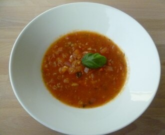 Tomaattichilikeitto / Sopa de tomate con ají (chili)