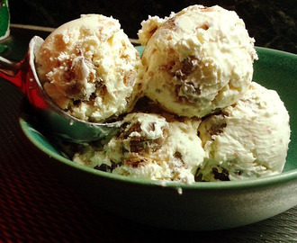Cookie dough-jäätelö / Cookie Dough Ice Cream