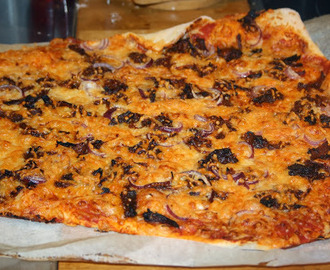 Pulled pork pizza - nyhtöpossu pitsaa ja täydellinen pizzapohja