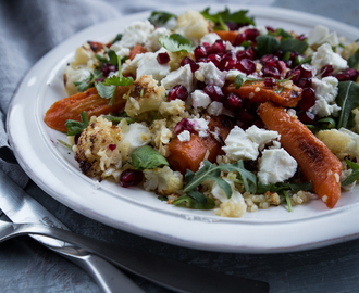 Talvista vegeä – Feta-bulgursalaatti paahdetuista kasviksista ja fetasta