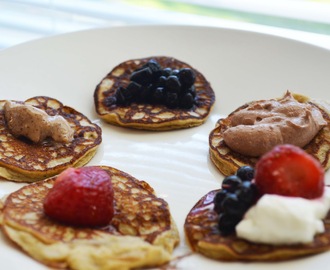 Banaaniletut proteiinijauheella ja vinkkejä terveellisistä letunpäällisistä // banana and protein powder pancakes