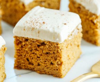 {Healthier} Pumpkin Bars with Cream Cheese Frosting