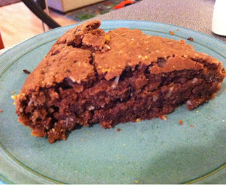 Kookosmaito-suklaa kakku