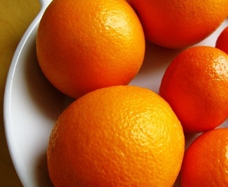Ylistys appelsiineille ja helppo rahkaherkku