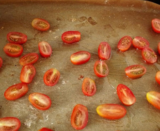 Paahdettujen tomaattien kermainen pasta