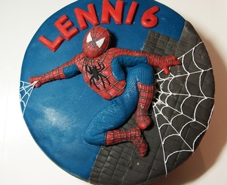 Lennin Spiderman -kakku