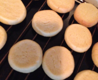 super easy lemon glazed cookies